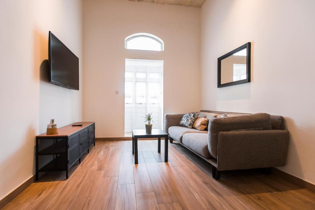 Valletta Collection - 101 Republic room 2