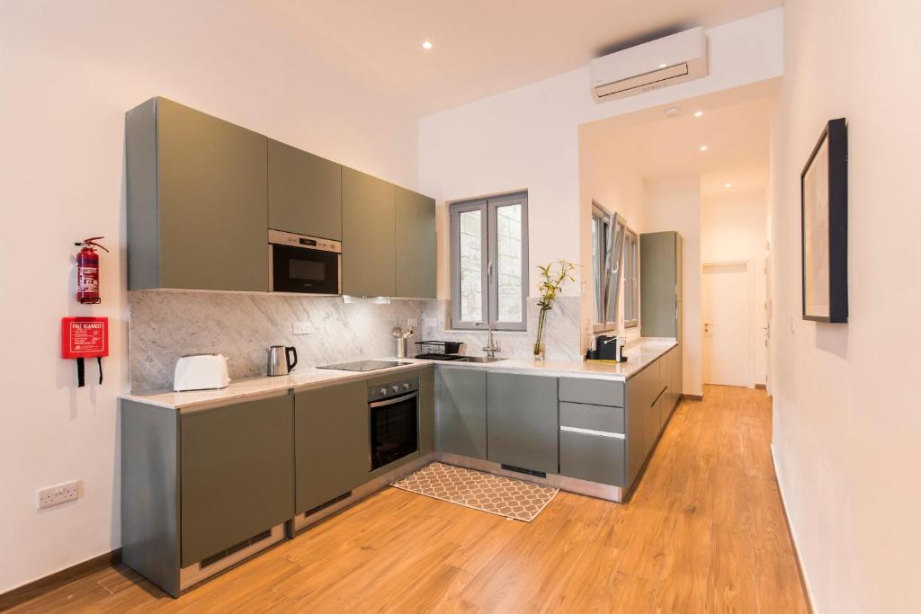 Valletta Collection - 101 Republic room 6